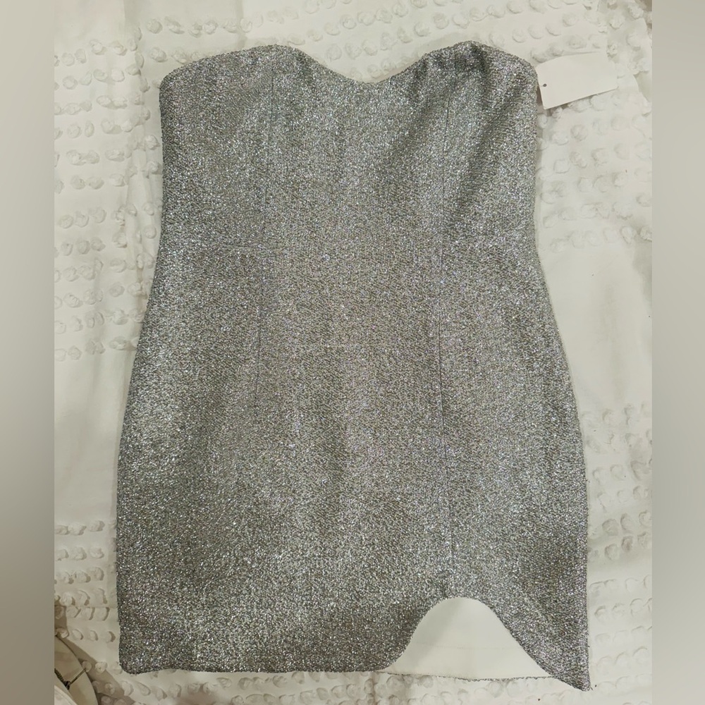 NWT NEVER WORN Topshop textured metallic strapless mini dress in silver